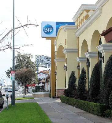 Best Western Woodland Hills Inn À proximité de l'hôtel Photos