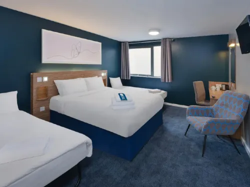 Premier Inn London Southwark (Southwark Station) Huoneet Photos