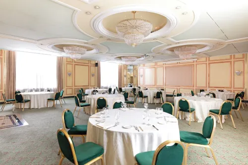 Royal Garden Assago Milano Benessere e tempo libero Photos