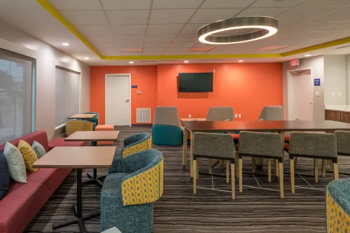 Tru by Hilton Garland Richardson Business Facilities Photos