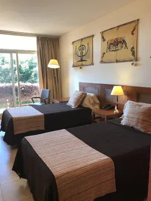 Hotel Raices Esturion Photos