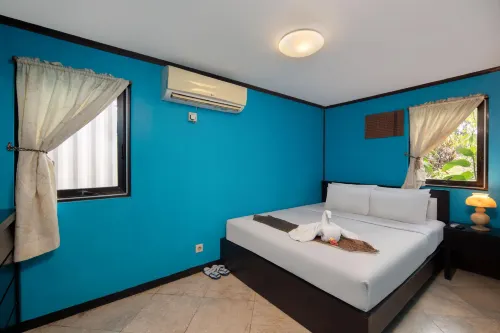 Royal Caravan Hotel & Outbound Trawas Photos