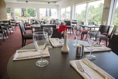 Ramada by Wyndham Milton Keynes Dining Photos