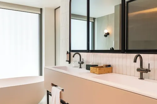 Luster Hotel Rooms Photos