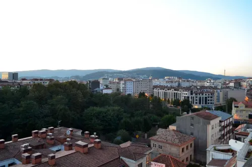 Hotel Alda Estación Pontevedra Рядом с отелем Photos