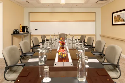DoubleTree by Hilton Chicago - North Shore Conference Center Työskentelytilat Photos