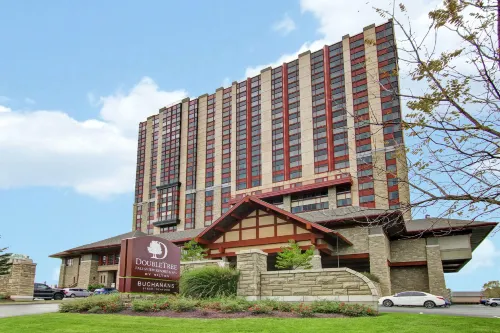 DoubleTree Fallsview Resort & Spa by Hilton - Niagara Falls Rooms Photos