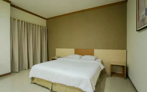 Hotel Delta Sinar Mayang Kamar Photos