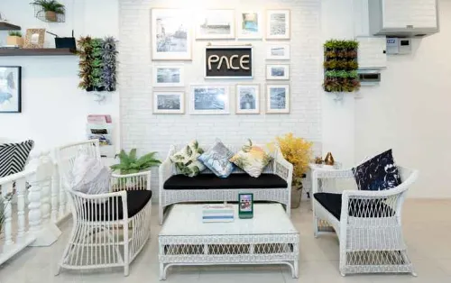 Pace Residence and Bar Pattaya Public Areas Photos