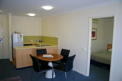 Ramada Encore By Wyndham Belconnen Canberra Photos