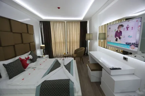 Elips Royal Hotel & Spa Zimmer Photos