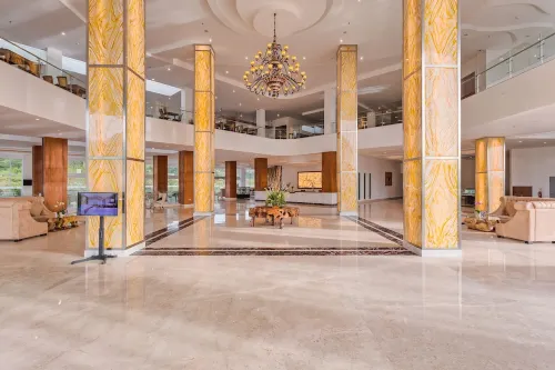 Le Eminence Hotel Convention & Resort Ciloto - Puncak Area Publik Photos