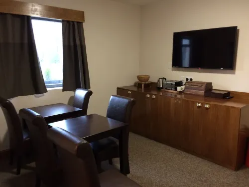 Crosshill House Photos