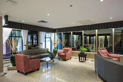 Harrison Lake Hotel Circondario Photos
