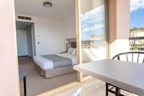 Adonis Cannes - Hôtel Thomas Camere Photos