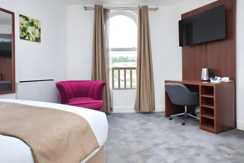 Trivelles Rochester Rooms Photos