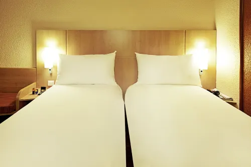 Ibis Lille Centre Gares Rooms Photos