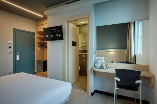 The Aries Hotel Unggulan Photos