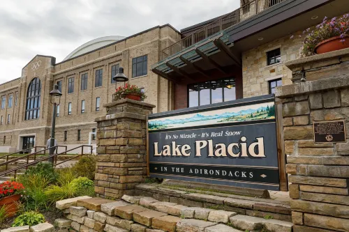 Crowne Plaza Lake Placid Exterior Photos