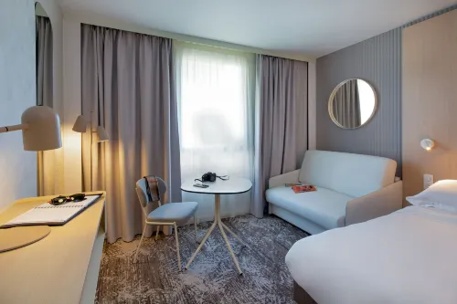 Novotel Aix-en-Provence Pont-De-l'Arc Fenouillères Rooms Photos