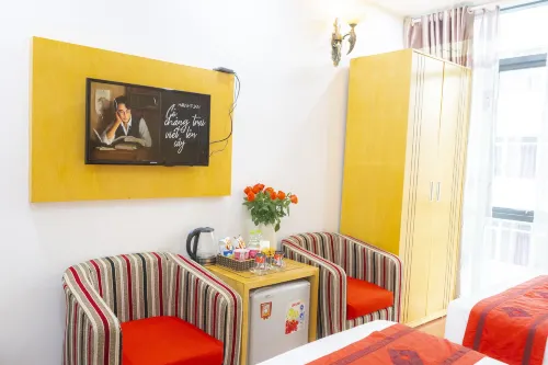 Moon Hotel Photos