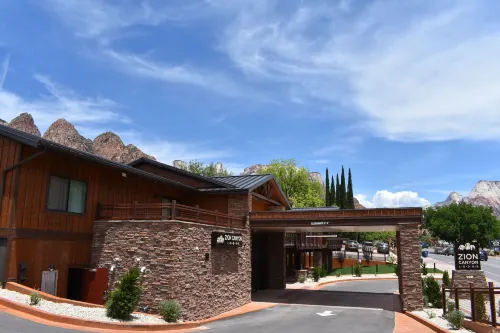 Zion Canyon Lodge Exterior Photos
