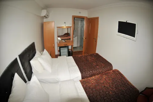 Palace Point Hotel Photos