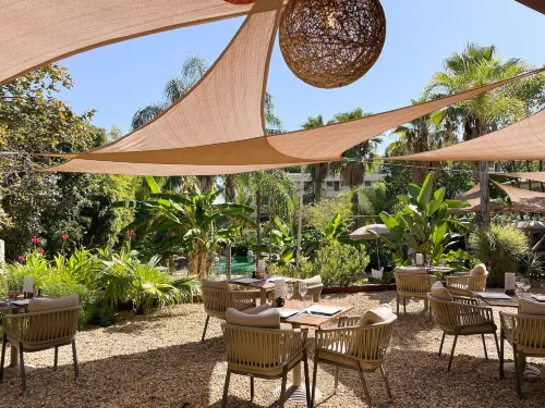 Cannes Villa St Barth : Maison d'hôtes de prestige 5 étoiles à Cannes - Piscine - SPA Espaces publics Photos