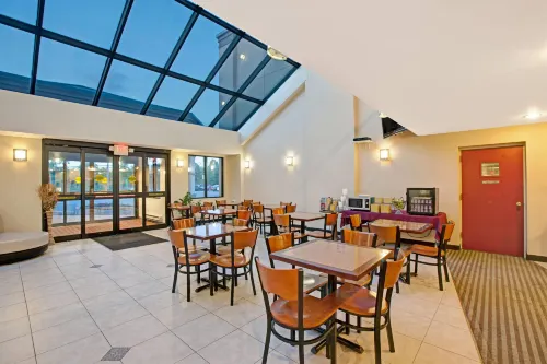 Days Inn by Wyndham Parsippany Featured Photos