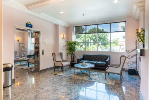 Days Inn by Wyndham Santa Monica Featured Photos