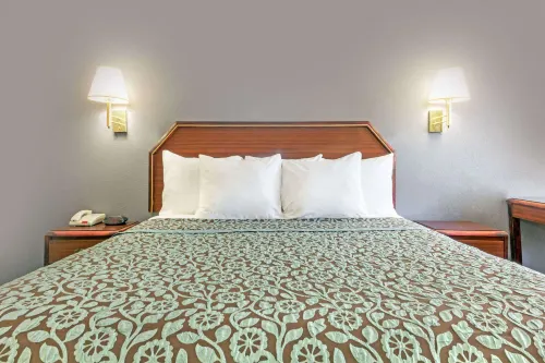 Days Inn by Wyndham Ruidoso Downs Kamar Photos