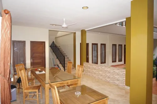 Aloha Hotel Yogyakarta Öffentliche Flächen Photos