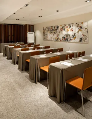 Catalonia Plaza Mayor Business Facilities Photos
