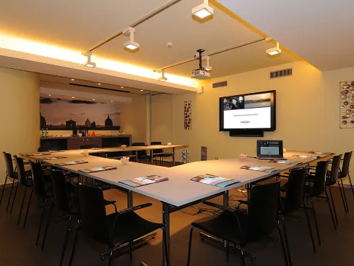 Hotel Mercure Roma Centro Colosseo Business Photos