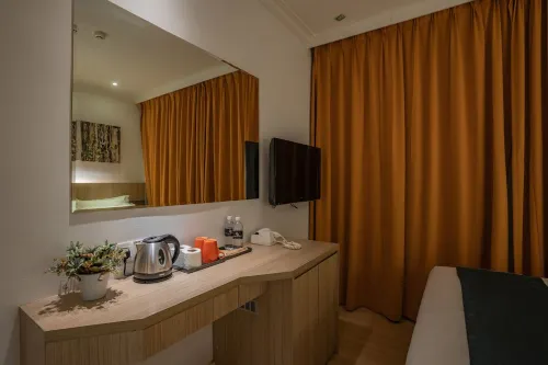 Floresta Hotel Chinatown Kamar Photos