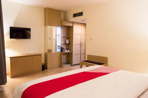 D'Grande Hotel Batam Photos