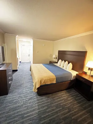 Coratel Inn and Suites by Jasper Ocean Shores Rooms Photos