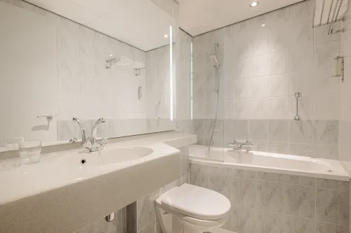 Leonardo Hotel Eindhoven City Center Rooms Photos