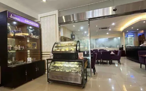 Daima Hotel Padang Makanan Photos