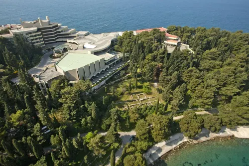 Hotel Croatia Экстерьер Photos