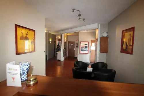 Adonis Lyon Est Hôtel Artys À proximité de l'hôtel Photos