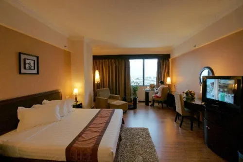 Crystal Crown Hotel JB Kamar Photos