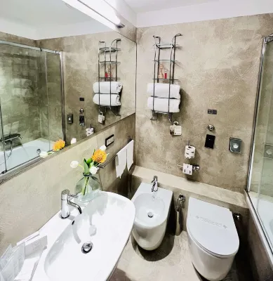 Best Western Hotel City Phòng Photos
