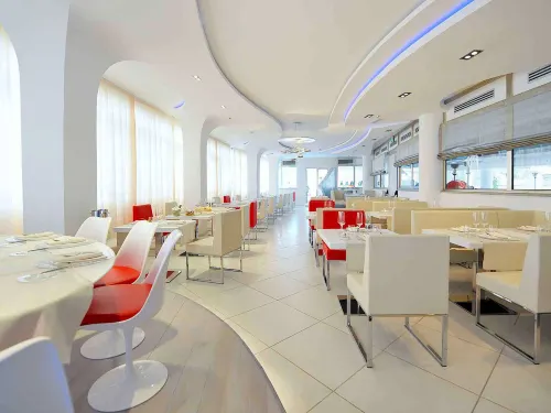Mercure Olbia Restauration Photos