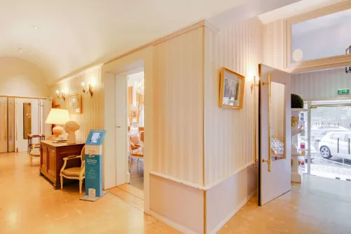 Brit Hotel Privilège le Royal - Centre Gare Aree comuni Photos