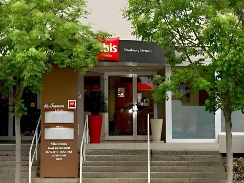 Ibis Strasbourg Aéroport le Zénith Ulkopuoli Photos