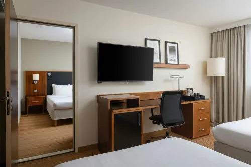 Courtyard by Marriott Toulouse Aéroport Chambres Photos