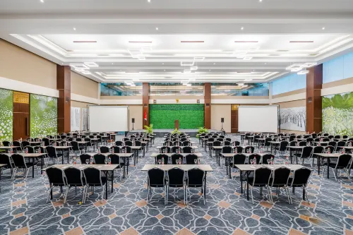 EASTERN HOTEL BOJONEGORO Fasilitas Bisnis Photos