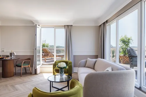 InterContinental Chantilly Chateau Mont Royal Photos