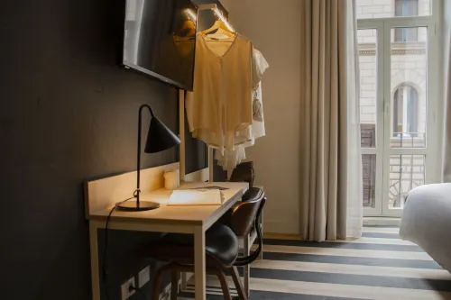Room Select Via Veneto Rooms Photos